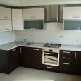 Угловая кухня из пластика-26